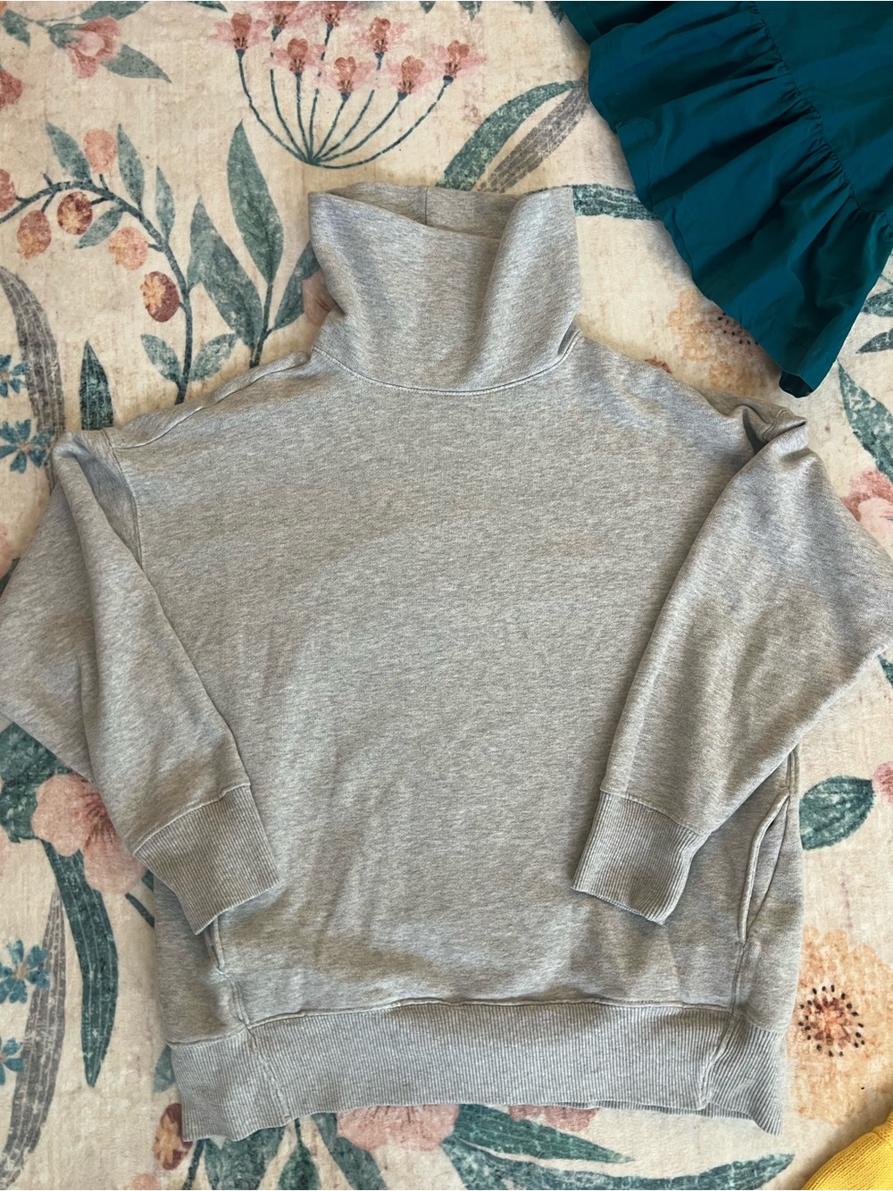 Aerie Light Gray Turtleneck Sweatshirt